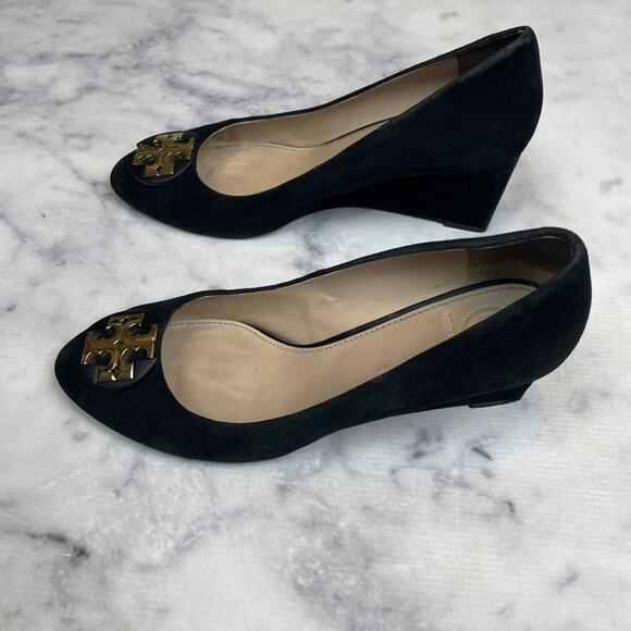 Tory Burch Luna Black Suede Medallion Logo Wedge Pumps - Picture 4 of 11